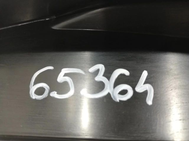 bontott HYUNDAI SANTA FÉ Jobb hátsó Sárvédő Gumi