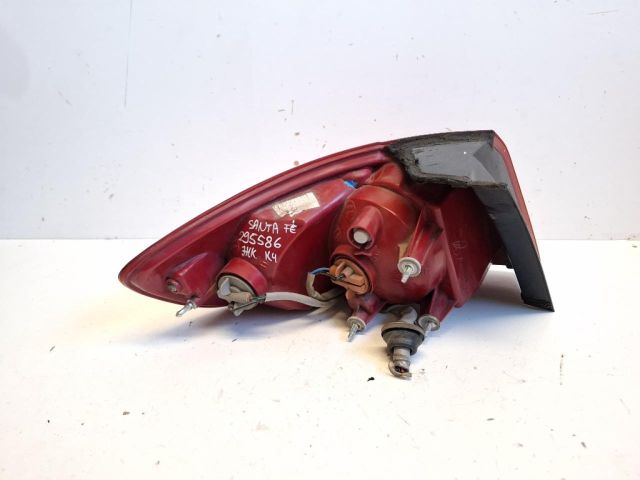 bontott HYUNDAI SANTA FÉ Jobb Külső Hátsó Lámpa