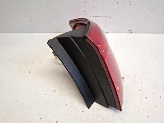 bontott HYUNDAI SANTA FÉ Jobb Külső Hátsó Lámpa