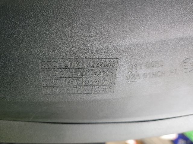 bontott HYUNDAI SANTA FÉ Jobb Ledes Fényszóró