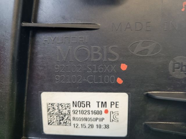 bontott HYUNDAI SANTA FÉ Jobb Ledes Fényszóró