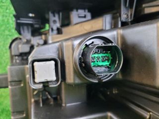 bontott HYUNDAI SANTA FÉ Jobb Ledes Fényszóró