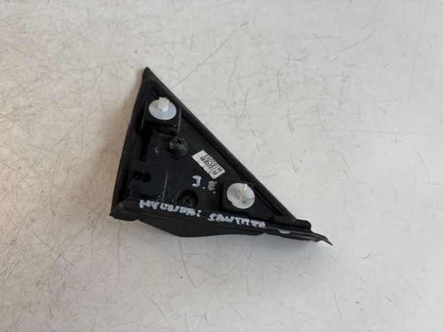 bontott HYUNDAI SANTA FÉ Jobb Sárvédő Csavar Burkolat