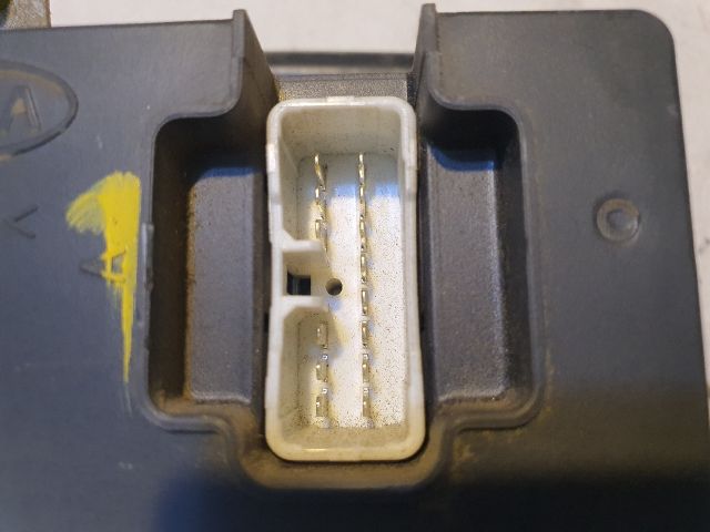 bontott HYUNDAI SANTA FÉ Központizár Elektronika