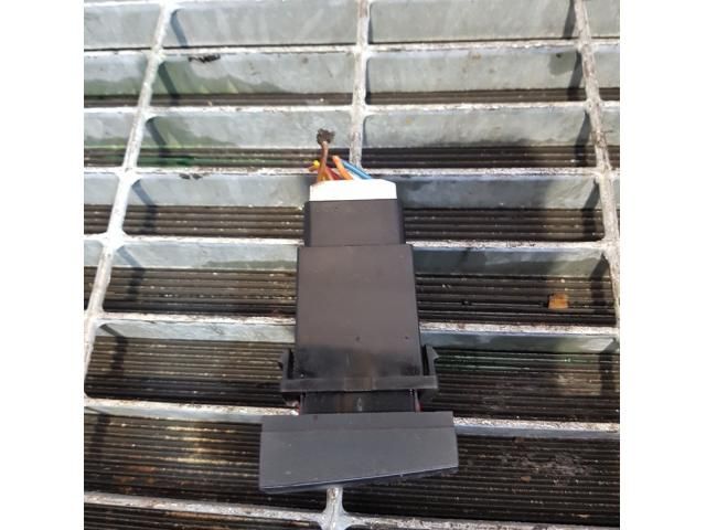 bontott HYUNDAI SANTA FÉ Vészvillogó Kapcsoló