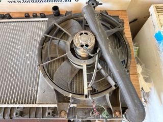 bontott HYUNDAI SONATA Vízhűtő Radiátor (Nem klímás)