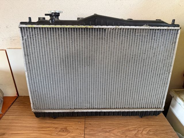 bontott HYUNDAI SONATA Vízhűtő Radiátor (Nem klímás)