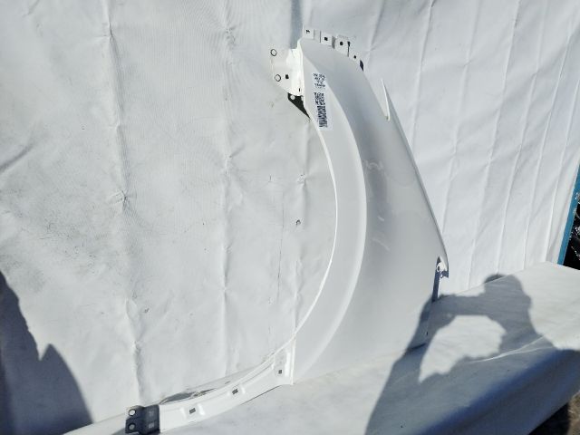 bontott HYUNDAI STARIA Bal első Sárvédő