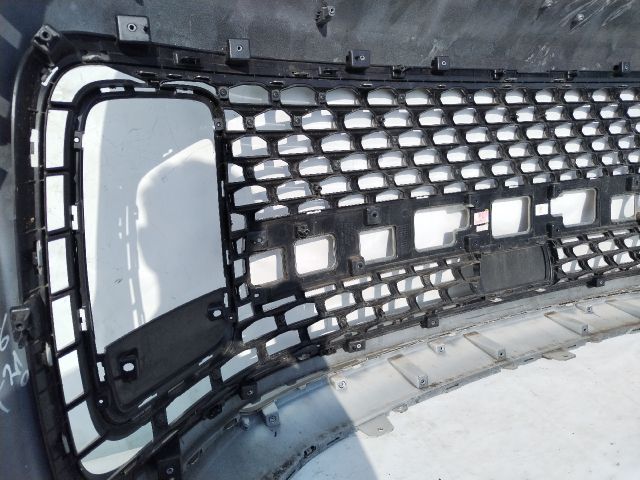 bontott HYUNDAI STARIA Első Lökhárító (Üresen)