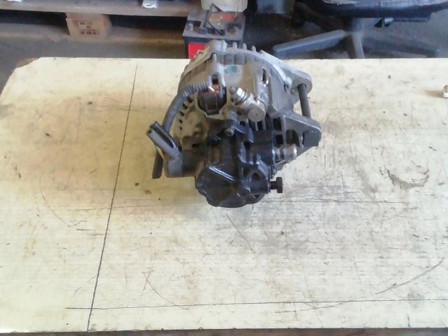 bontott HYUNDAI TERRACAN Generátor