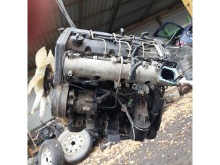 bontott HYUNDAI TERRACAN Motor (Fűzött blokk hengerfejjel)