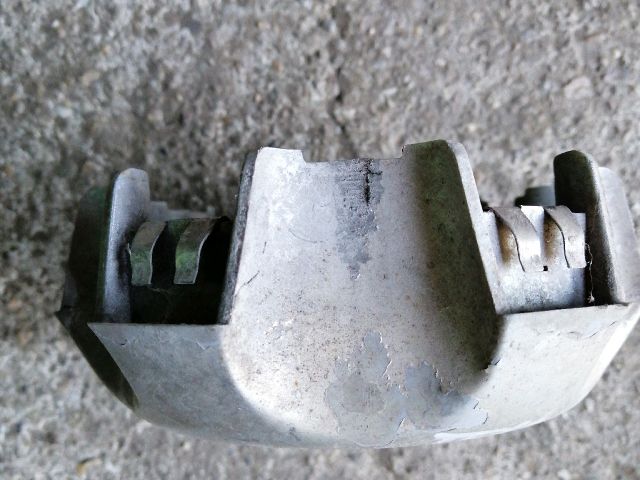 bontott HYUNDAI TERRACAN Felniközép (1 db)