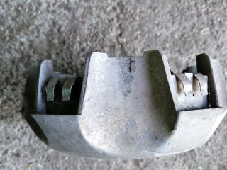 bontott HYUNDAI TERRACAN Felniközép (1 db)