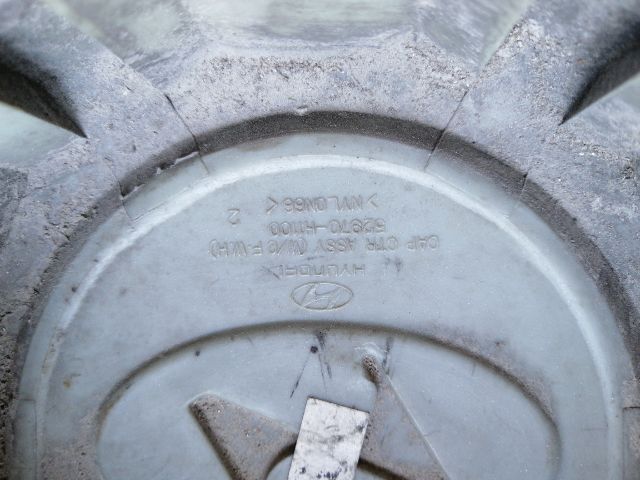 bontott HYUNDAI TERRACAN Felniközép (1 db)