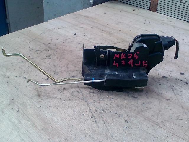 bontott HYUNDAI TERRACAN Jobb első Ajtózár