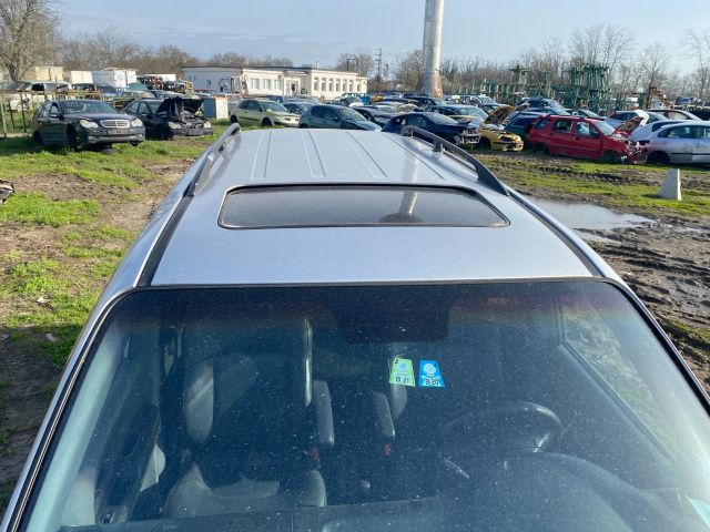 bontott HYUNDAI TRAJET Jobb első Csonkállvány Kerékaggyal