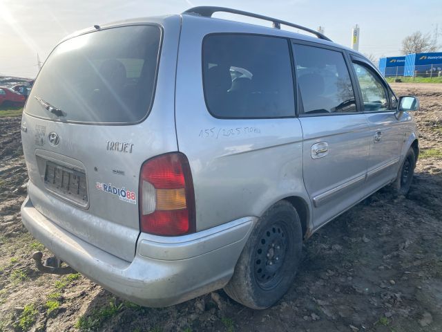 bontott HYUNDAI TRAJET Jobb első Csonkállvány Kerékaggyal