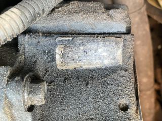 bontott HYUNDAI TRAJET Jobb első Csonkállvány Kerékaggyal