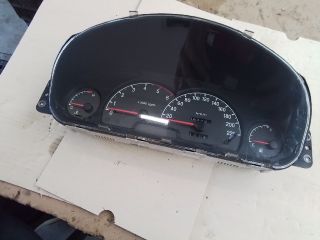 bontott HYUNDAI TRAJET Kilométeróra