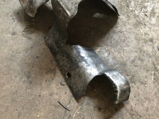 bontott HYUNDAI TRAJET Leömlő Hővédő Lemez