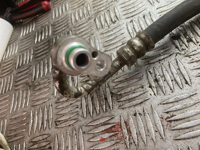 bontott HYUNDAI TRAJET Klíma Cső