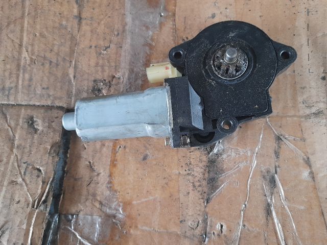 bontott HYUNDAI TRAJET Bal első Ablakemelő Elektronika