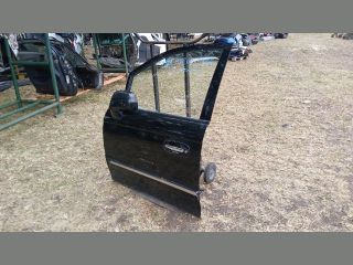 bontott HYUNDAI TRAJET Bal első Ajtó (Részeivel)