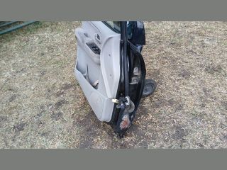 bontott HYUNDAI TRAJET Bal első Ajtó (Részeivel)