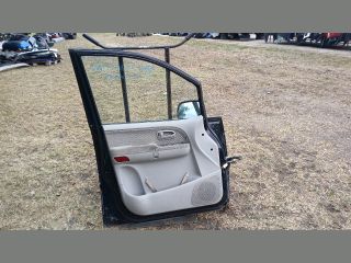 bontott HYUNDAI TRAJET Bal első Ajtó (Részeivel)