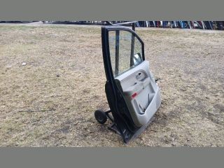 bontott HYUNDAI TRAJET Bal első Ajtó (Részeivel)