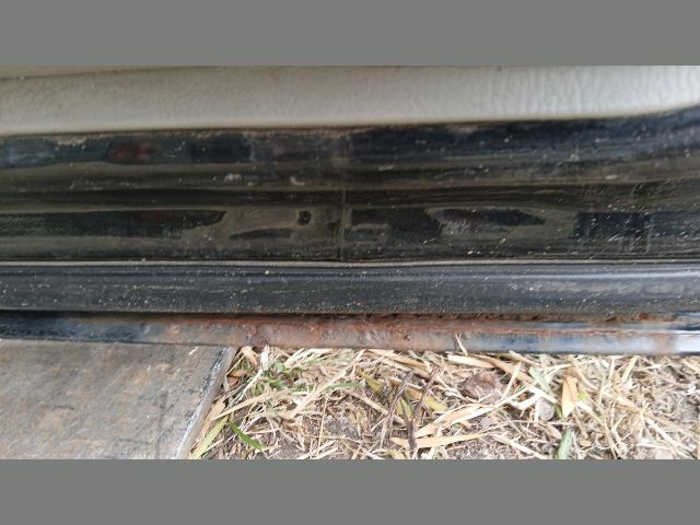 bontott HYUNDAI TRAJET Bal első Ajtó (Részeivel)