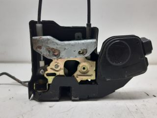 bontott HYUNDAI TRAJET Bal első Ajtózár