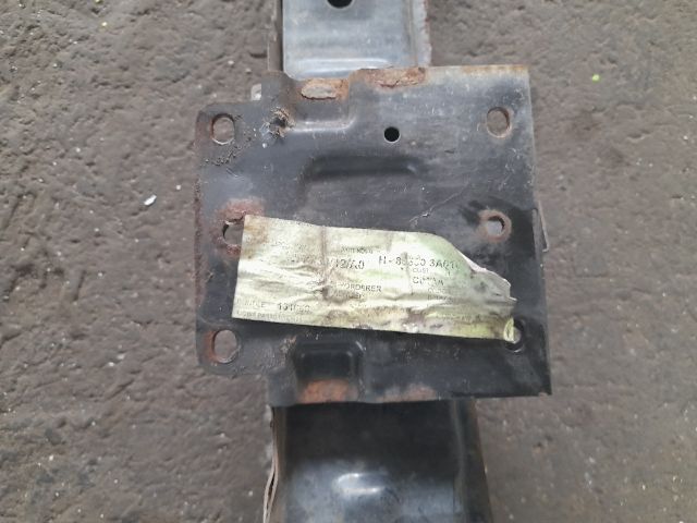 bontott HYUNDAI TRAJET Első Lökhárító Merevítő (Fém)