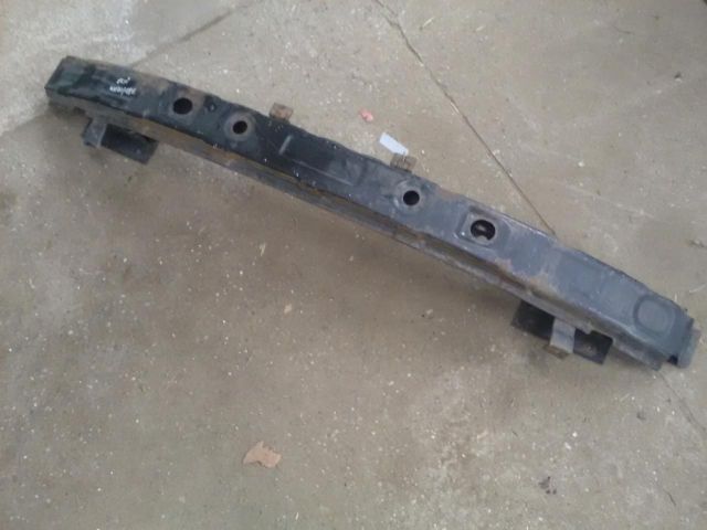 bontott HYUNDAI TRAJET Első Lökhárító Merevítő (Fém)