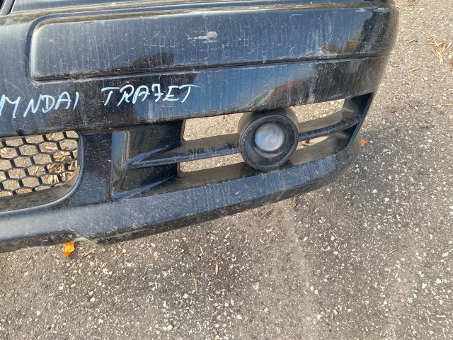 bontott HYUNDAI TRAJET Első Lökhárító (Részeivel)