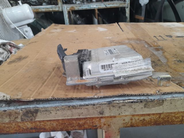 bontott HYUNDAI TRAJET Jobb első Ablakemelő Elektronika