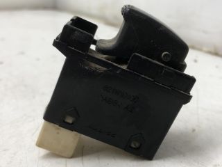 bontott HYUNDAI TRAJET Jobb első Ablakemelő Kapcsoló