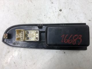 bontott HYUNDAI TRAJET Jobb első Ablakemelő Kapcsoló