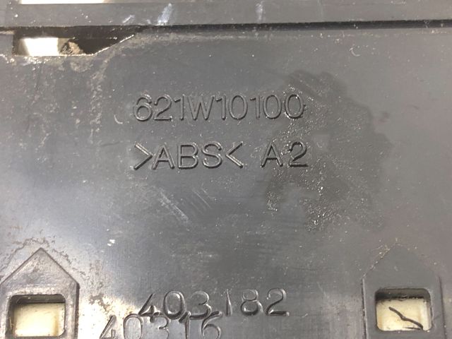 bontott HYUNDAI TRAJET Jobb első Ablakemelő Kapcsoló