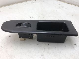 bontott HYUNDAI TRAJET Jobb első Ablakemelő Kapcsoló