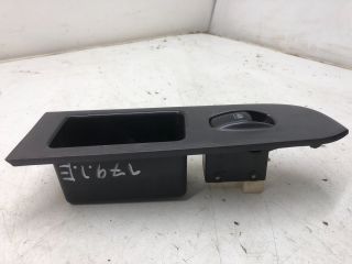 bontott HYUNDAI TRAJET Jobb első Ablakemelő Kapcsoló