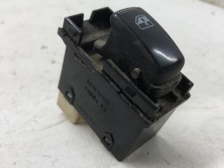 bontott HYUNDAI TRAJET Jobb első Ablakemelő Kapcsoló