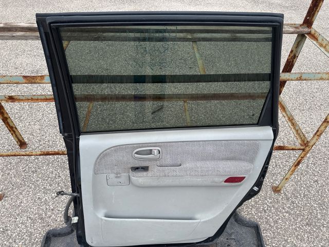 bontott HYUNDAI TRAJET Jobb hátsó Ajtó (Részeivel)