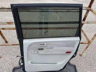 bontott HYUNDAI TRAJET Jobb hátsó Ajtó (Részeivel)