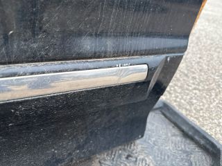 bontott HYUNDAI TRAJET Jobb hátsó Ajtó (Részeivel)