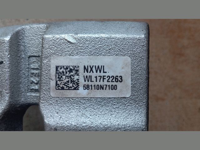 bontott HYUNDAI TUCSON Bal első Féknyereg Munkahengerrel