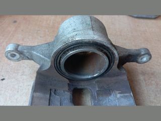 bontott HYUNDAI TUCSON Bal első Féknyereg Munkahengerrel