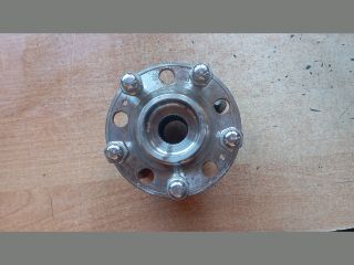 bontott HYUNDAI TUCSON Bal első Kerékagy