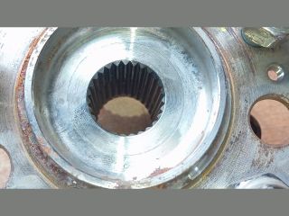 bontott HYUNDAI TUCSON Bal hátsó Kerékagy