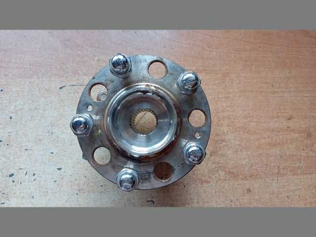 bontott HYUNDAI TUCSON Bal hátsó Kerékagy